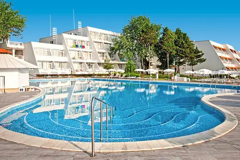 Hotel AluaSun Helios Beach in Обзор