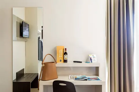 B&B HOTEL Napoli in Naples — foto 4