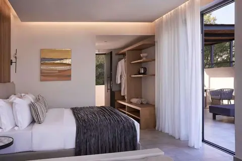 Celestial All Suites in Mousata, foto 3