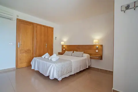 Bungalows Es Pins in Formentera — foto 9