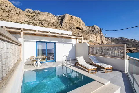 Almyra boutique suites in Karpathos Municipal Unit — foto 3