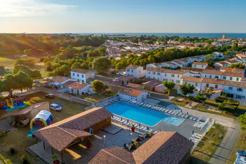 Flower Camping Le Bel Air in La Flotte