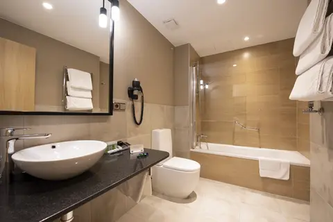 Hotel Avenida in A Coruña — foto 28
