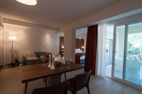 Aparthotel Miramare in Makarska — foto 20