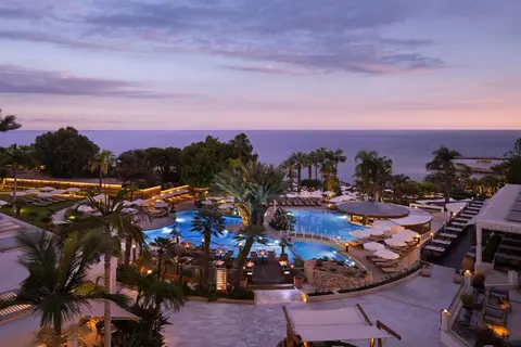 Mediterranean Beach Hotel in Agios Tychonos — foto 12