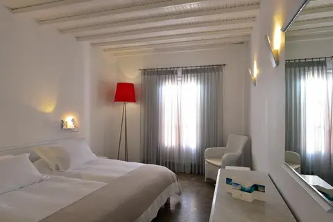 Petasos Town in Τούρλος — foto 15