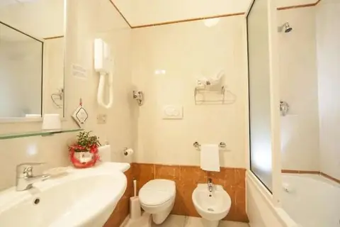 Bisanzio Hotel in Ravenna — foto 21