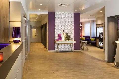 Hotel Paris Louis Blanc Gare du Nord in Parijs — foto 12