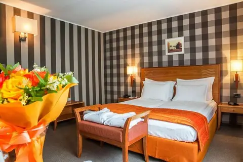 City Hotel Sofia in iRepair — foto 21