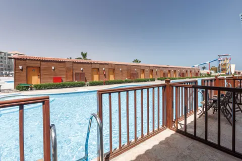 Sunrise Solara Aqua Park in Al Ahia' — foto 11