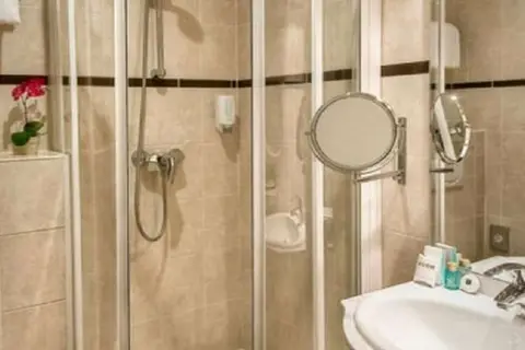Hotel Quality Abaca Messidor Paris in Parijs, foto 5