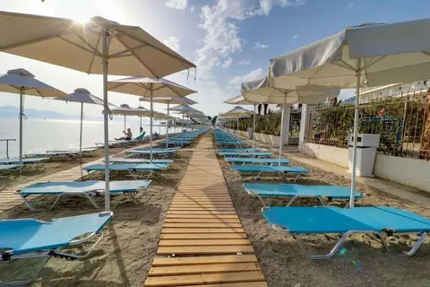 Calamos Beach Hotel in Άγιοι Απόστολοι — foto 5