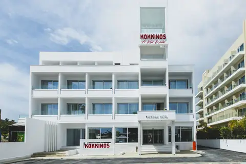 Kokkinos in Παραλίμνι — foto 2