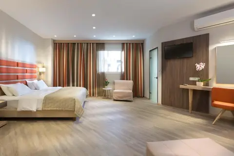 Jason Inn in Athene — foto 5