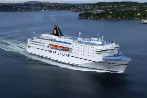Grand Tour IJsland en Faeröer eilanden in none — foto 3
