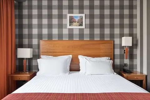 City Hotel Sofia in iRepair — foto 24