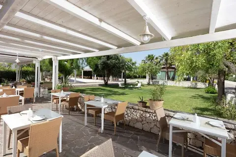 Mulino A Vento Resort in Uggiano la Chiesa — foto 13