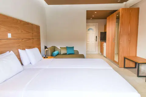 Royal Hotel & Suites in Pallini Municipal Unit, foto 5