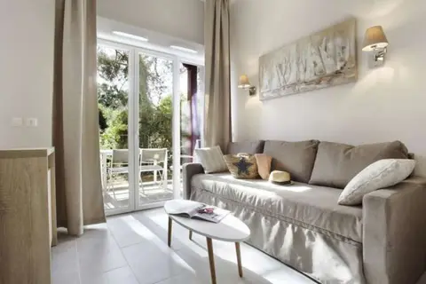 Odalys Residence Prestige Les Canissons in Cavalaire-sur-Mer — foto 16