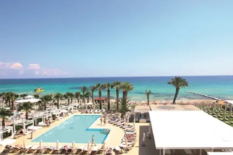 Vrissiana Beach Hotel in Παραλίμνι — foto 9