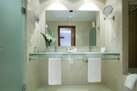 Hotel ILUNION Málaga in Málaga — foto 15