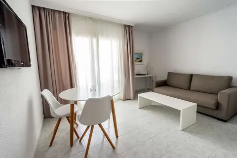 Duquesa Playa in Santa Eulària des Riu — foto 24