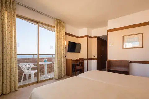 htop Royal Sun Suites in Santa Susanna — foto 2
