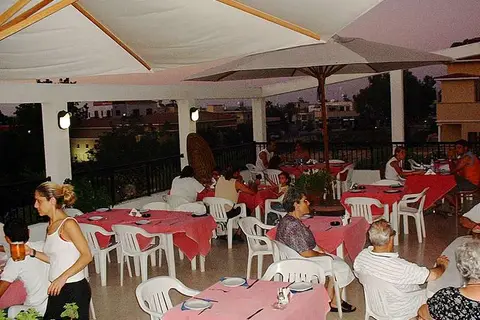 Stephanos Hotel Apartments in Πόλις Χρυσοχούς — foto 9