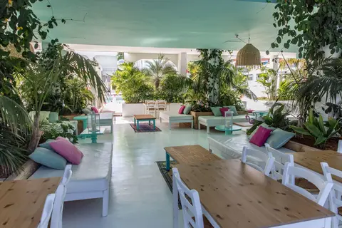 ENDLSS Ibiza in Cala de Bou — foto 15