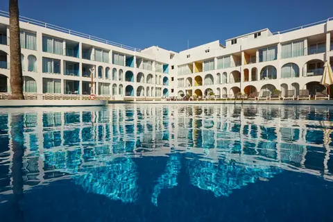 Ebano Hotel Apartments & Spa in Sant Jordi de ses Salines — foto 20