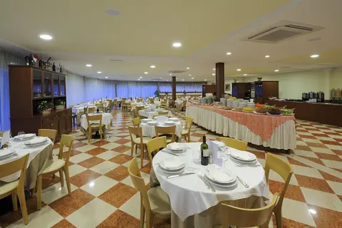 Club Hotel la Vela in Torbole Casaglia — foto 20