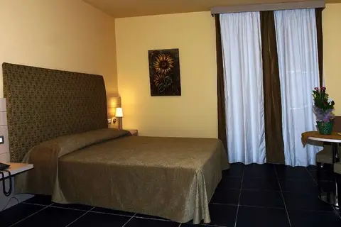 Tus Hotel & Residence in Tusa, foto 2