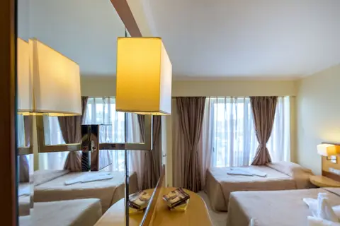 Manousos City Hotel in Rhodos — foto 26