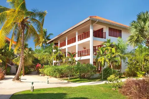 Hotel Couples Swept Away in Westmoreland — foto 11