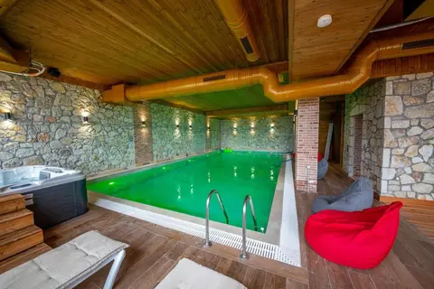 Aerial Hotel in Vlora — foto 17