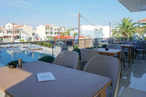 Agnes Deluxe Hotel in Πευκοχώρι — foto 24