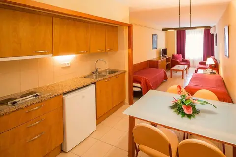 Aparthotel Bertran in Barcelona — foto 23