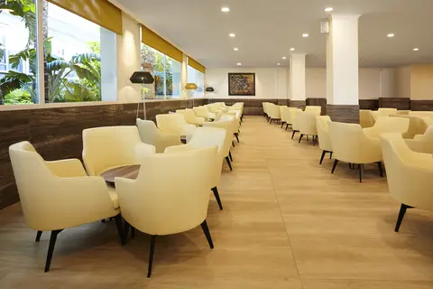 Hotel Las Arenas Affiliated by Meliá in Benalmadena — foto 25