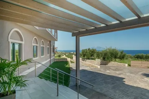 Elegance Luxury Executive Suites in Tragaki, foto 23