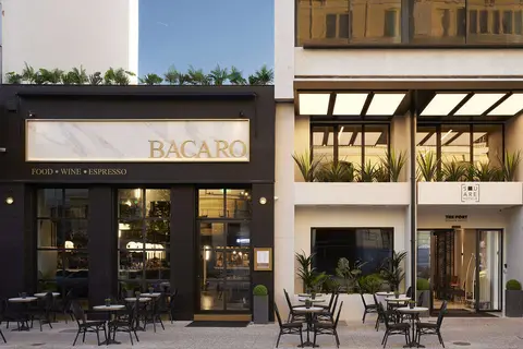 The Port Square Hotel in Piraeus — foto 2