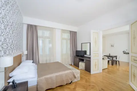 Deminka Palace in Praag, foto 16