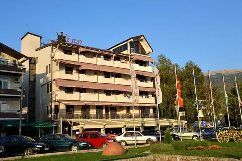 Tino in Охрид