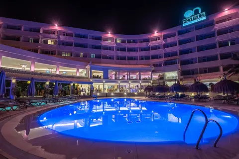 ON Hotels Oceanfront in Almonte — foto 28