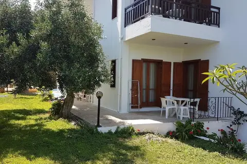 Sirocco Apartments in Chersonissos — foto 27