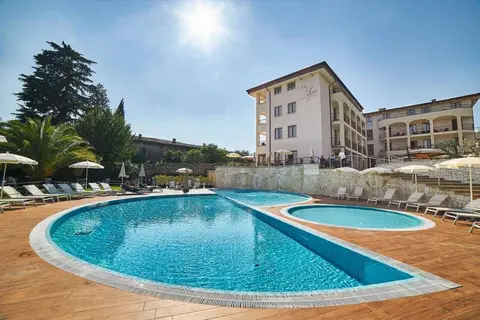 Hotel Villa Luisa Resort in San Felice del Benaco — foto 2
