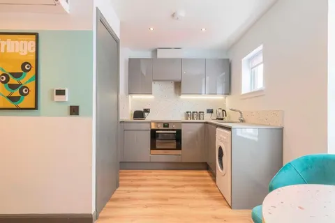 Holyrood Aparthotel in Edinburgh — foto 2