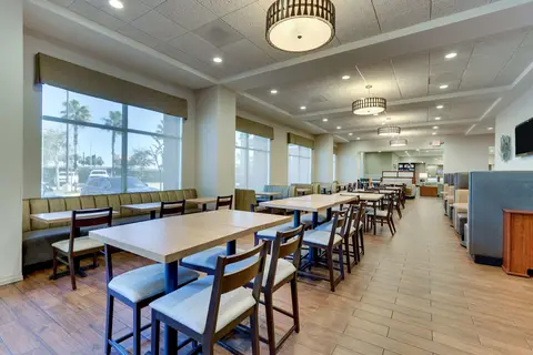 Drury Inn & Suites Orlando in Orlando — foto 8