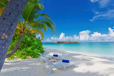Angaga Island Resort & Spa in Angaga Island Resort — foto 2
