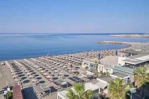 Palace Lido Hotel & Suites in Cecina — foto 10