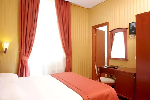 Augusta Lucilla Palace in Rome, foto 7